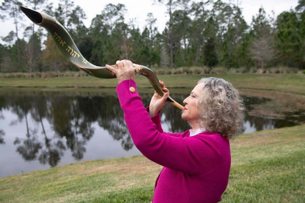 Archbishop Dominiquae blowing shofar